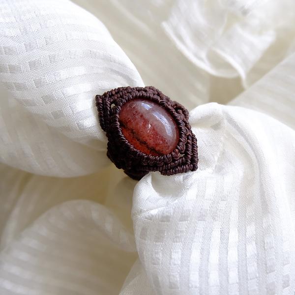 ストロベリークォーツ マクラメリング（指輪・約11号）マクラメ編み