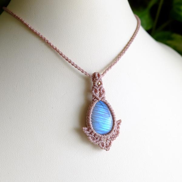 ラブラドライト（マダガスカル産）マクラメ編みミニペンダントネックレス 天然石アクセサリー プレゼントギフト 3184　メール便送料無料 |  | 05