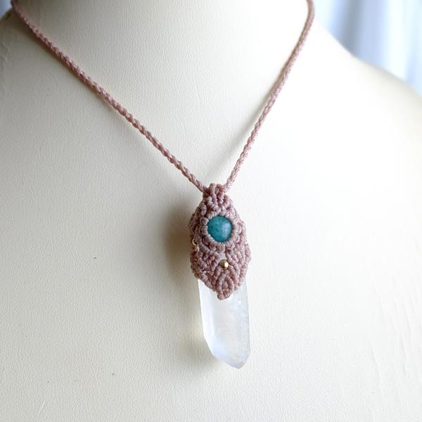 レムリアンシード 水晶ポイント（ブラジル産）・アマゾナイト（ロシア産） マクラメ編みペンダントネックレス　男女兼用可アクセサリー 3485 |  | 05