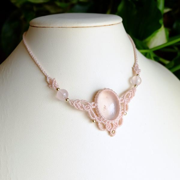 アメジスト+ローズクォーツ】マクラメフリルチョーカー