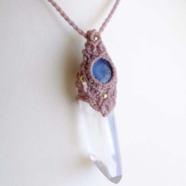 カイヤナイト（ネパール産）水晶ポイント原石 （ブラジル産）マクラメ