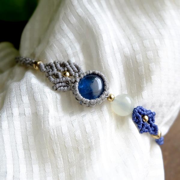 カイヤナイト （ネパール産）・シルバームーンストーン（タンザニア産）丸玉 マクラメ編みブレスレット プレゼントギフト　3708　メール便送料無料 |  | 05