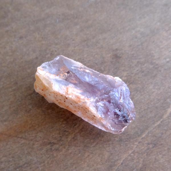 マダガスカル産 アメジストエレスチャル 原石ルース 約32×14