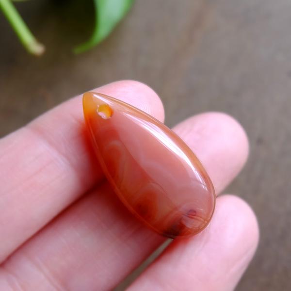 カーネリアン（7月誕生石）天然石ルースカボション しずく型 穴あき 約