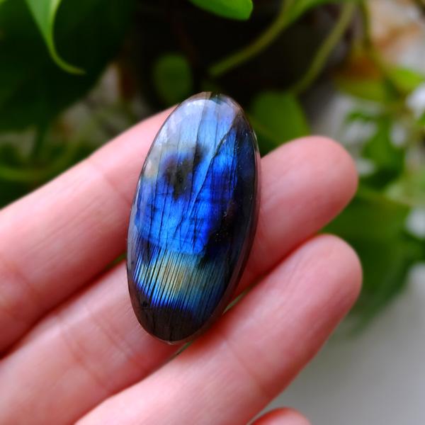 大きめラブラドライト（マダガスカル産） 天然石ルースカボション 裸石 オーバル型 約36×18×7mm マクラメアクセサリー 1点もの 天然素材 c0180 |  | 03