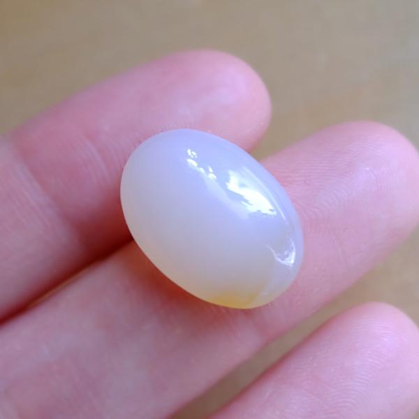 ホワイトオニキス オーバル型 天然石ルースカボションピース（約18×13