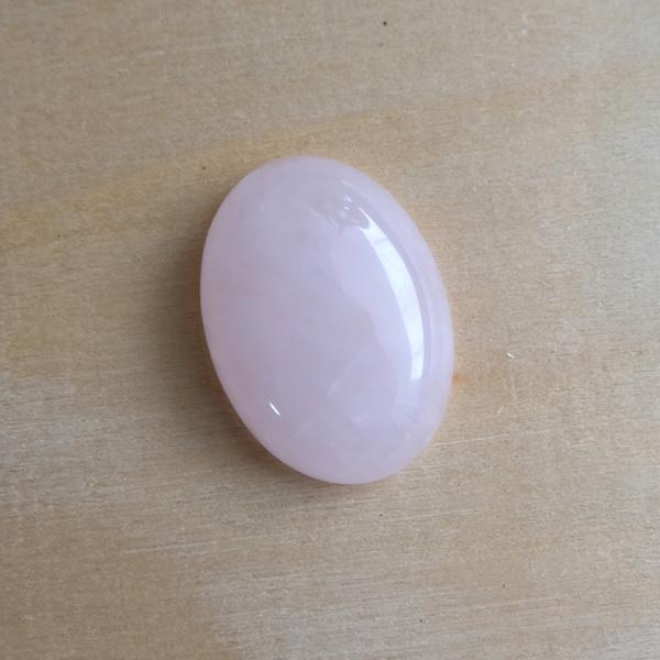 ローズクォーツ 天然石ルースカボション・オーバル型 裸石ピース 約25×18×6mm　ハンドメイド天然素材　c0299　メール便送料無料 |  | 01