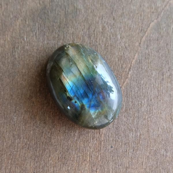 良質 ラブラドライト（マダガスカル産）天然石 ルース・カボション