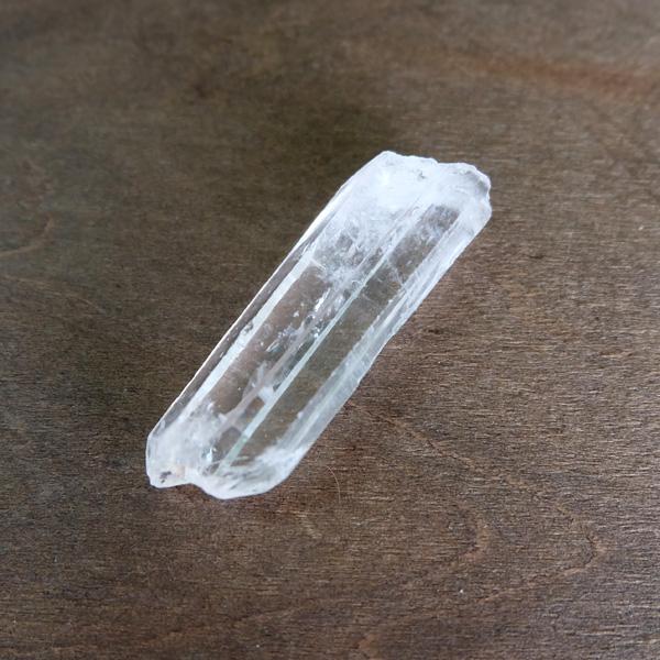 レムリアンシード 水晶原石 ポイント （ブラジル産）約51x17x11mm