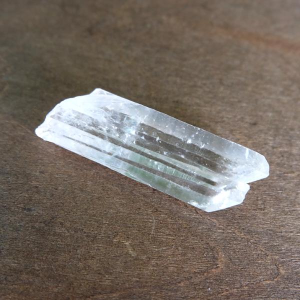 レムリアンシード 原石 ポイント水晶 111g 岡山のパワーストーン、風水・開運グッズのお店 龍祥本舗