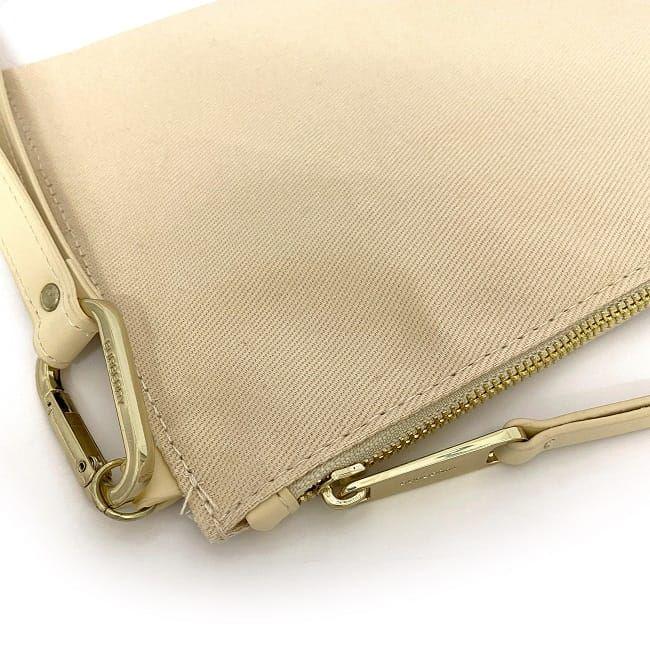 BURBERRY ベージュレザー バッグ Burberry ベージュ レザー ショルダーバッグ