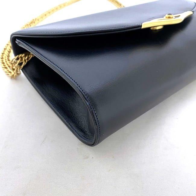 カルティエ Cartier サファイア クラッチバッグ ゴールドチェーン カルティエ Cartier サファイア クラッチバッグ ゴールドチェーン