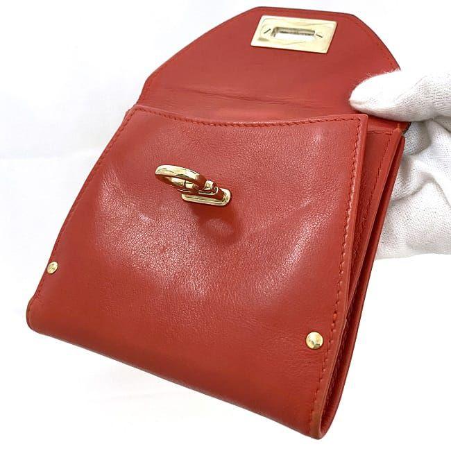 極美品　Salvatore Ferragamo 折り財布　ガンチーニ　レッド FERRAGAMO Salvatore Ferragamo フェラガモ ガンチーニチェーン