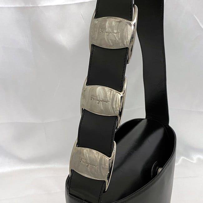 FERRAGAMO サルヴァトーレ フェラガモ ショルダーバッグ ec-21721  