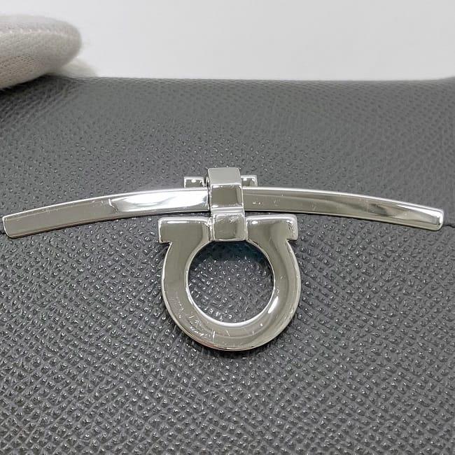 FERRAGAMO（フェラガモ） サルヴァトーレ 二つ折り 財布 ec-23228