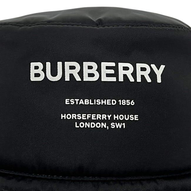 バーバリー バケットハット ブラック ホースフェリー QC-075308 Ｍサイズ 美品 クリーニング済み ナイロン 中古 BURBERRY ロゴ 黒 プリント バケハ アパレル 帽子 メンズ レディース 男女兼用 シンプル 57cm BURBERRY（バーバリー） バケットハット ブラック ホースフェリー QC