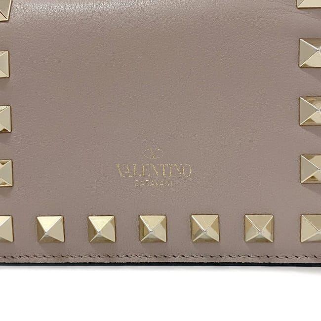 Valentino ピンクベージュ　スタッズ 二つ折り財布 VALENTINO GARAVANI ヴァレンティノ ガラヴァーニ 二つ折り 財布