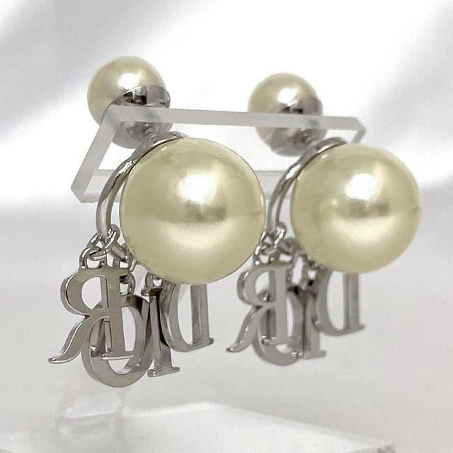 クリスチャンディオール（Christian Dior) シルバー ピアス Christian Dior(クリスチャンディオール) ピアス シルバー