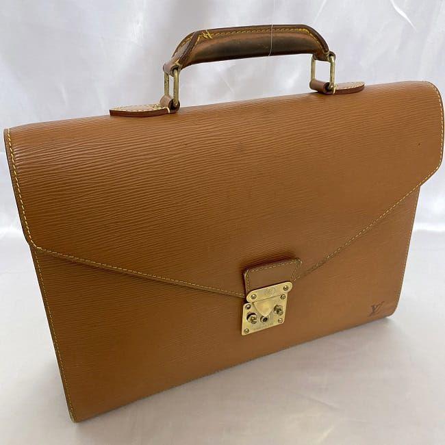 LOUIS VUITTON】ルイヴィトン ノマド 気味が悪い ロブスト1 ビジネス  