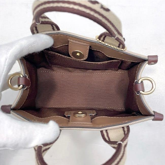 コーチ ２way ミニバッグ スミス ミニトート f-23538 ベージュ ブラウン CS618 未使用 美品 キャンバス レザー Sランク COACH クロスボディ ロゴ ハンドバッグ キャンバスバッグ マイクロ ナノバッグ 新品 レディース 定番 人気 ブランド 本物 鑑定済み COACH（コーチ） 2way ミニバッグ スミス ミニトート f-23538