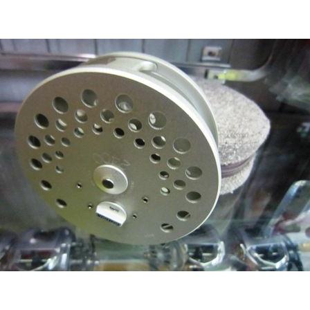 UFM ウエダ フライリール カンタータ 2400モデル UFM ウエダ フライリール カンタータ 2400モデル 中古 UFMウエダ