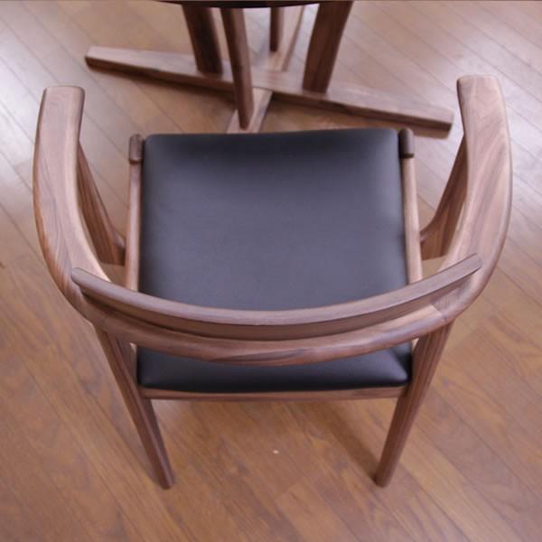 チェア ウォールナット 肘付き ダイニングチェア ミミ : fa・chette