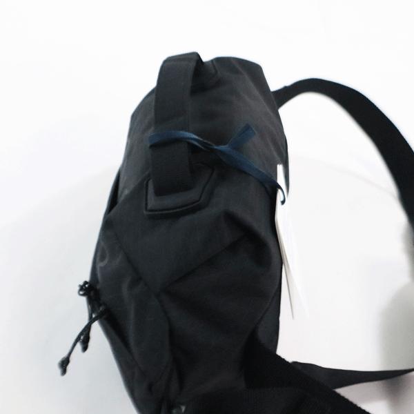 MONCLER モンクレール ボディバッグ 5M000-04-M2568 ALCHEMY MKO