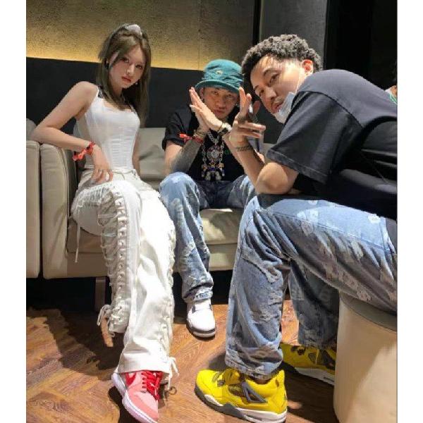 AFGK a few good kids afewgoodkids デニムパンツ Gパン ブルー 3D