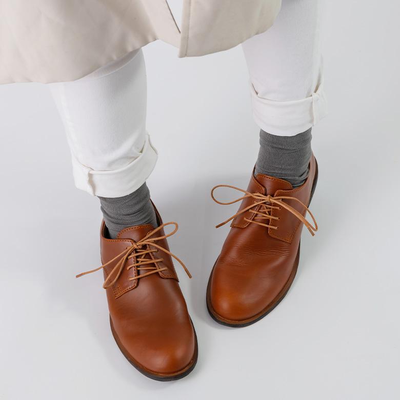 NU+ 春の新色ベージュ レースアップ シューズ マニッシュシューズ