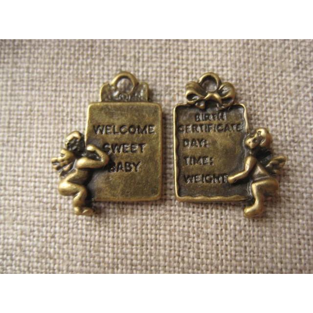 アクセサリーチャーム、アンティーク風チャーム（天使のバースデー