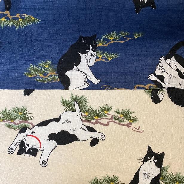ドビー 生地 盆栽 松の木 よろけねこ 猫 にゃんこ 手芸 和柄 大柄 ねこ