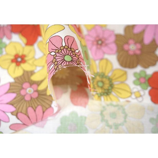 シーチング 生地 昭和 レトロ フラワー 一面の花と蝶 un/no アンノ