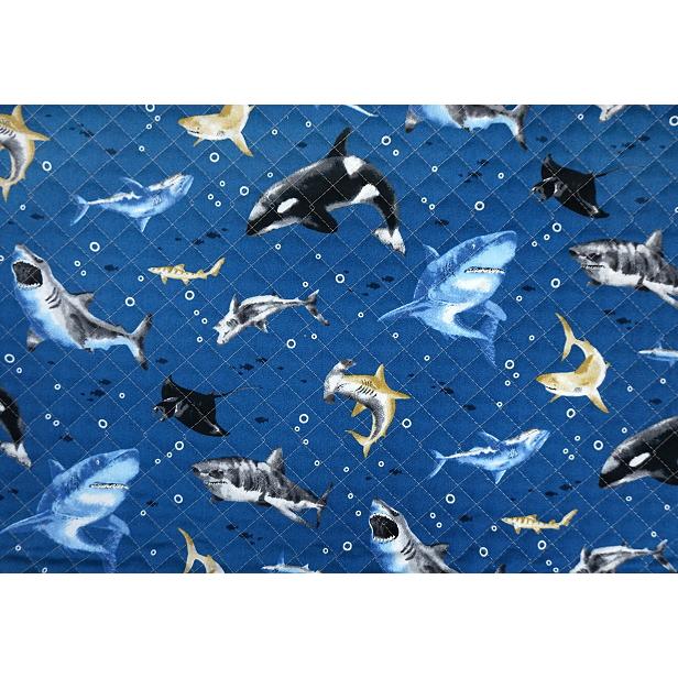 10cm単位の価格 / キルティング 生地 英文字 サメ クジラ 海がめ柄