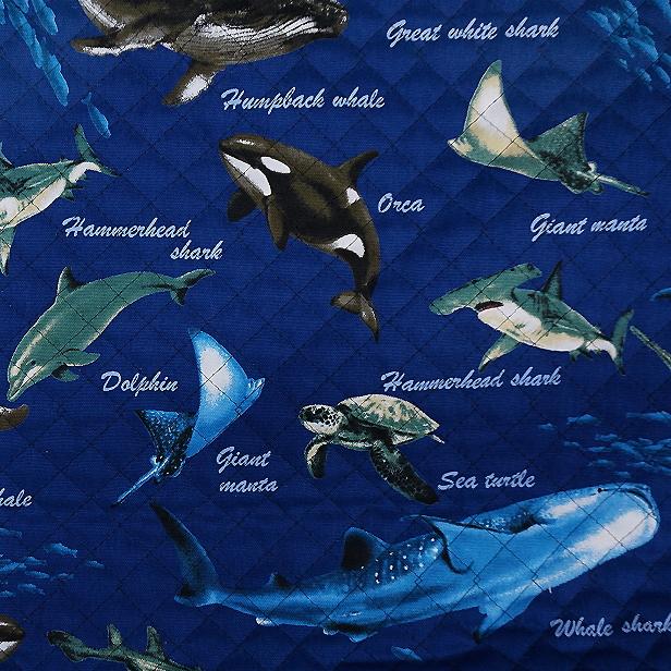 10cm単位の価格 / キルティング 生地 英文字 サメ クジラ 海がめ柄