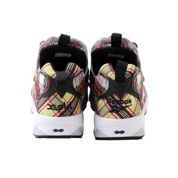 新品！X-girl × Reebok コラボ　ポンプフューリー　スニーカー 新品！X-girl × Reebok コラボ ポンプフューリー スニーカー エックス