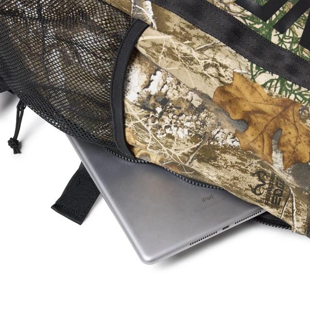 ニューエラ NEW ERA ボックスパック 32L プリントロゴ リアルツリー