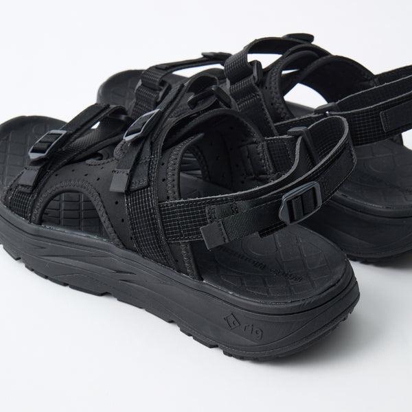 WHITE MOUNTAINEERING（ホワイトマウンテニアリング） White
