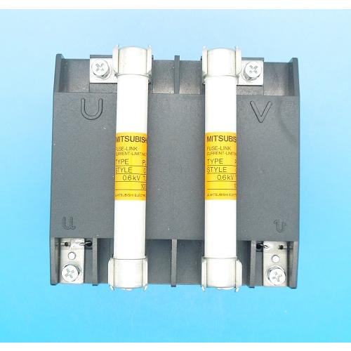 PE-15F 440/110V (2個入) 計器用変圧器 ヒューズ付 三菱電機 PE-15F 440/110V (2個入) 計器用変圧器 ヒューズ付 三菱電機