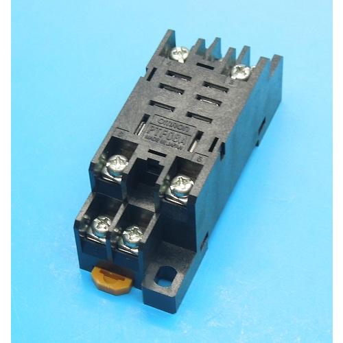 PTF08A バイパワーリレーソケット オムロン ランクS中古品 : 03753-614 