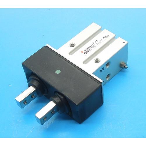MHKL2-16D1F クサビ形カム駆動スライドエアチャック 　SMC　ランクS中古品