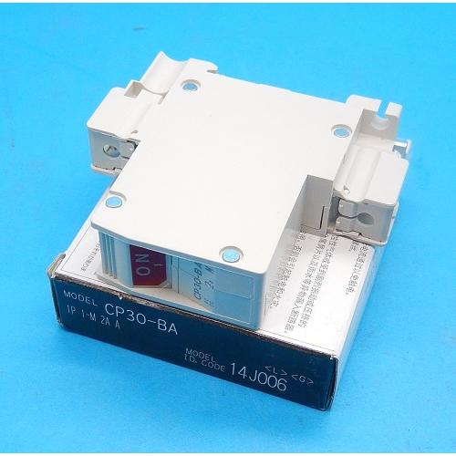サーキットプロテクタ2A CP30-BA3P1-M2AA サーキットプロテクタ CP30