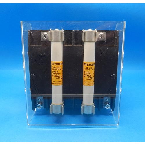 PE-15F 440/110V 計器用変圧器ヒューズ付 三菱電機 ランクB中古 PE-15F 440/110V 計器用変圧器ヒューズ付 三菱電機 ランクB中古