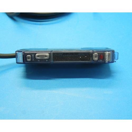 FS-V21 ファイバアンプ ケーブルタイプ キーエンス ランクA中古 FS-V21 ファイバアンプ ケーブルタイプ キーエンス ランクA中古