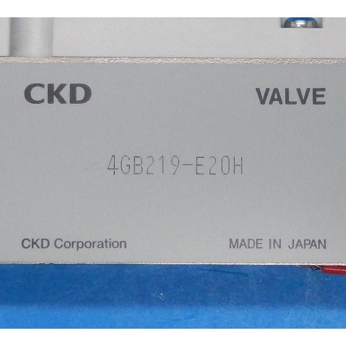 4GB219-00-E20H-3 パイロット式5ポート弁 CKD ランクB中古品 4GB219-00-E20H-3 パイロット式5ポート弁 CKD ランクB中古品