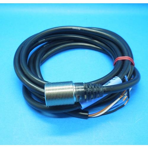 EZ-18M 3線式近接センサ キーエンス 未使用品 : FA機器の EZ-18M 3線式近接センサ キーエンス 未使用品 : FA機器の