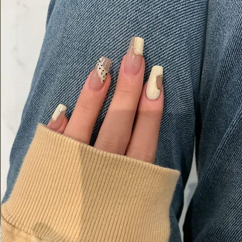 24枚入り お上品ネイルチップ バレエネイル 付け爪 あなたをもっと素敵にします 結婚式 パーティ 休日 デート プロム 日常生活に使用で ファムビズ 通販 Yahoo ショッピング