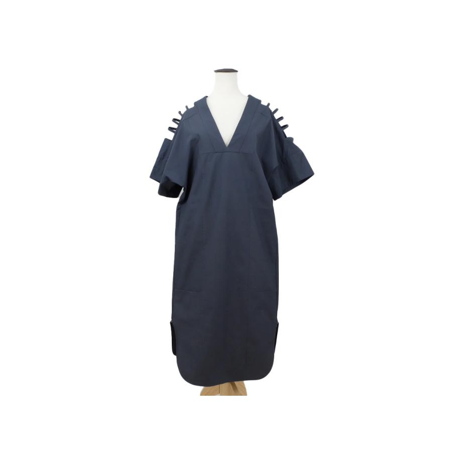 綺麗 Mame Kurogouchi マメ クロゴウチ 16ss Vカット 半袖ワンピース コットン モーヴブルー系 2 D709 ファミール 通販 Yahoo ショッピング