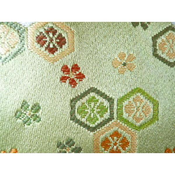 金襴 生地 豪華絢爛な亀甲 浅緑004-34（10cm） 布 はぎれ 和風 緞子