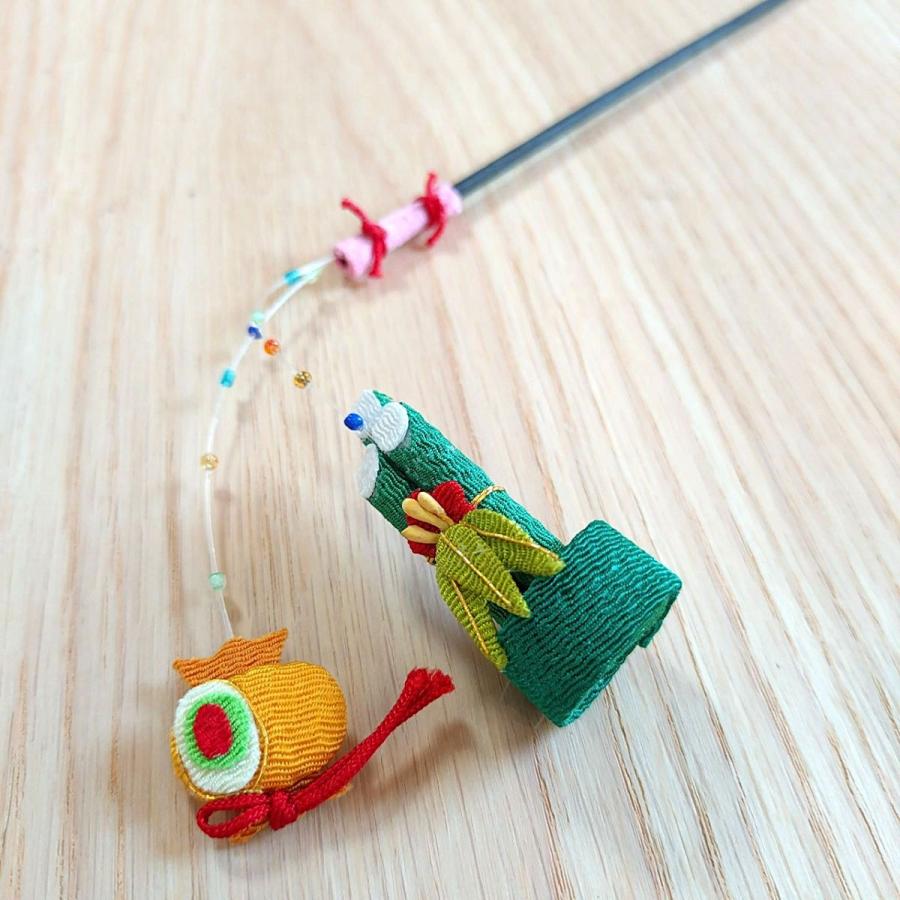 お正月飾り ちりめん細工 縁起物2種 竹棒 ピック (1個）門松 打ち出の