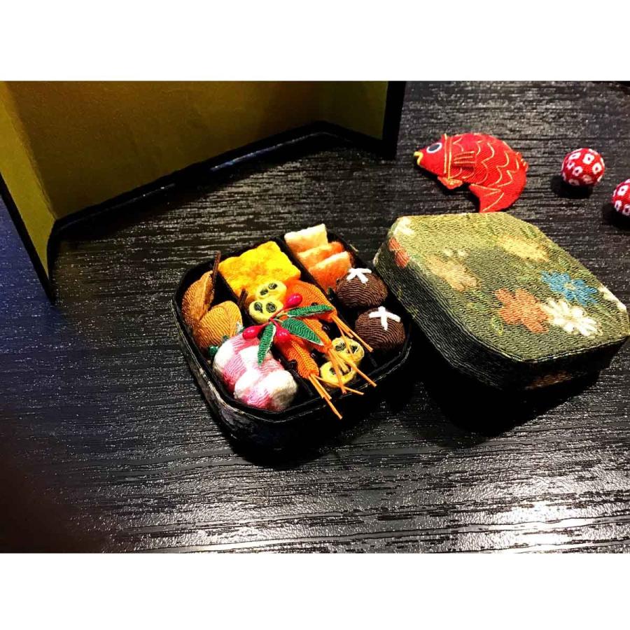 お正月飾り 和紙の金屏風 伝統の縁起物 和小物で華やかに新春を祝う